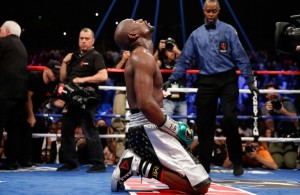 Floyd-Mayweather-post-Berto-ezra-shaw-getty